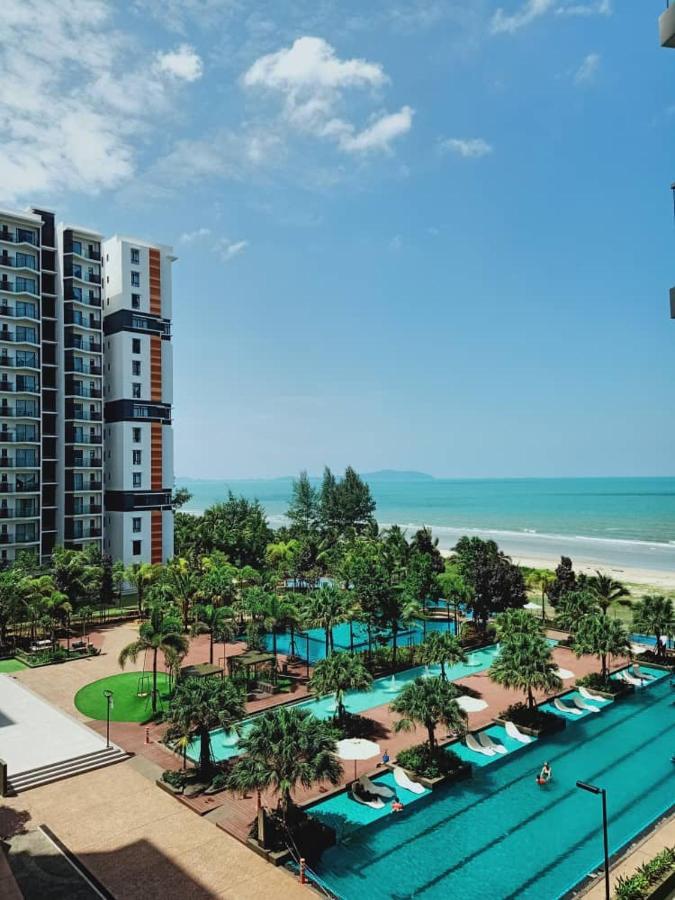 Timurbay Seafront Residence By L'Amour Home Kuantan Bagian luar foto