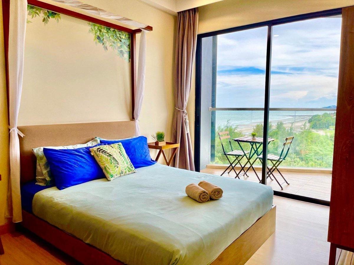 Timurbay Seafront Residence By L'Amour Home Kuantan Bagian luar foto